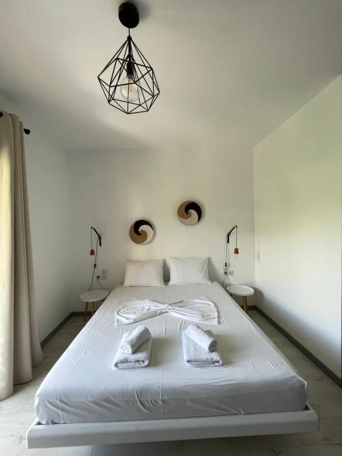 Orchard Retreat Aparthotel Himara Kültér fotó